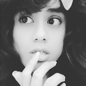 Meet your Posher, Danni